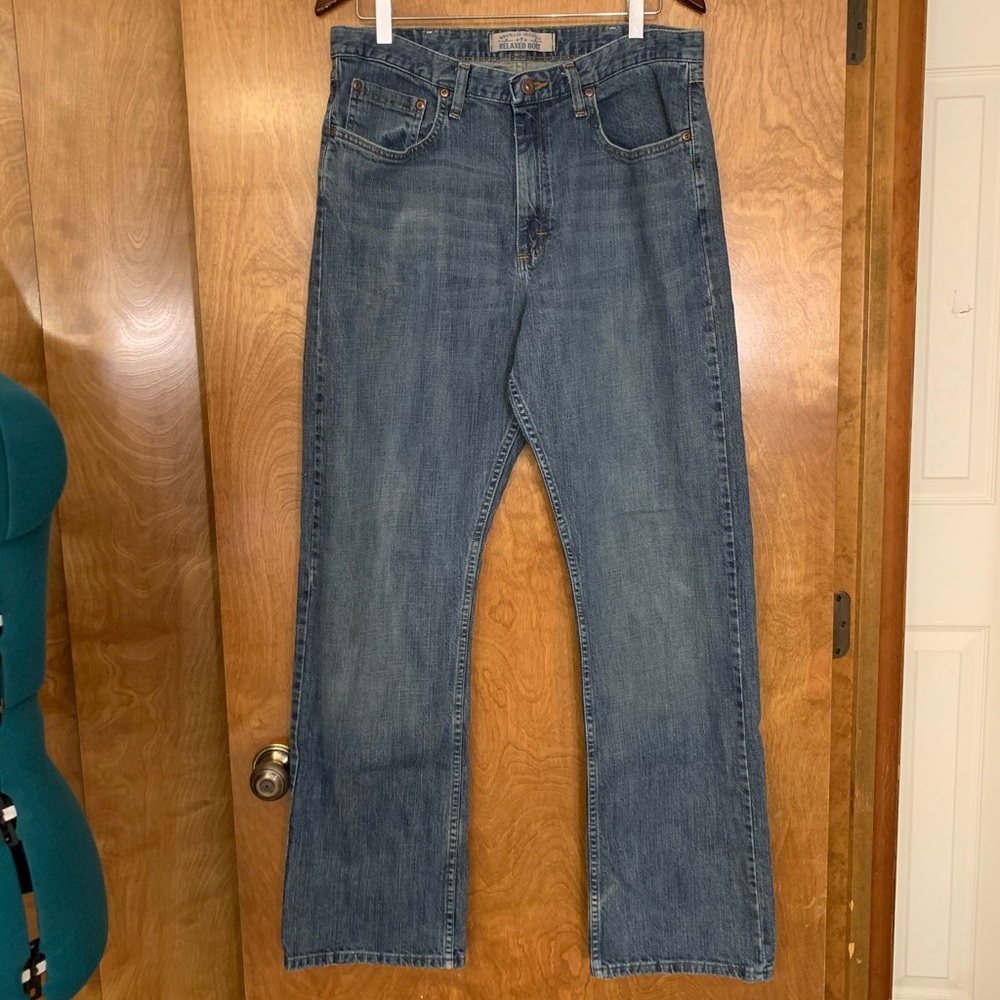 Wrangler Relaxed Boot Cut Jeans🍂